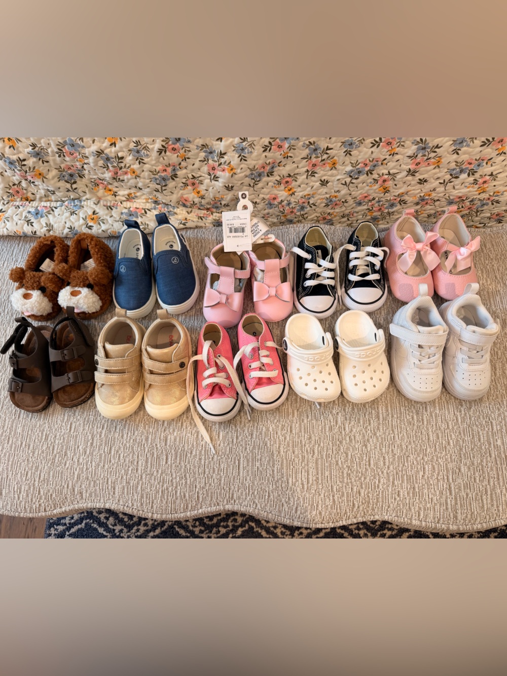 Size 4 infant group of shoes!